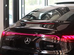 -上海星瀚奔驰4S店(红柳路店)