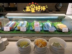自助取餐区-威珀斯酒店·珀萃美食餐厅