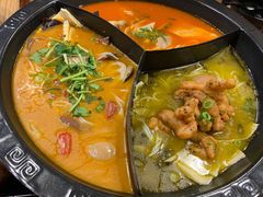 酸菜酥肉锅-东家火锅米线 Boss D - Hot Pot Rice Noodle