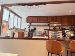 -Line来恩咖啡(石厦花园店)