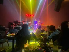 -TZ House音乐现场(来福士中心店)