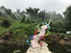 -雪山彩虹谷景区