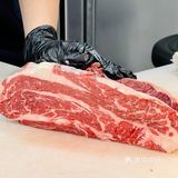 这一刻我被馋到了🥩韩式烤肉也有熟成牛排。