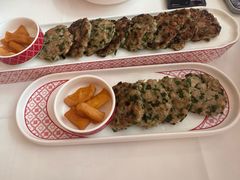 中山蚬肉饼-谭厨中山传家菜.乳鸽.脆鲩鱼(华强北中航城店)