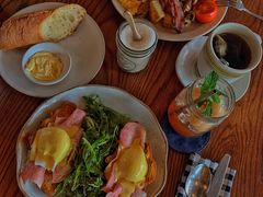 -ROAST coffee & eatery