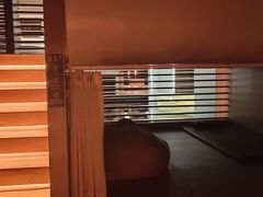 -涨巢·潮玩水疗局