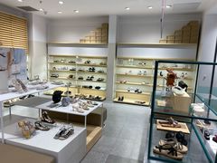 -hotwind热风(民盈山国贸店)
