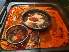 -老牌坊云南鱼豆花火锅(哈西万达店)