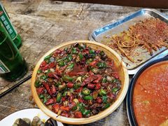 -六福烧烤酒馆(秦隆步行街店)