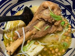 -阿香米线(余姚五彩城店)