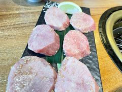 -炼火烤肉店