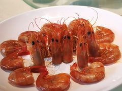 -思念果岭湖畔花房餐厅