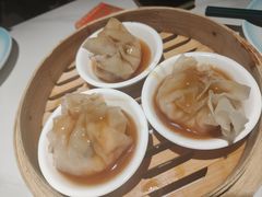 鲍鱼捞汁燕皮虾饺皇-喜势点·糖沙翁手工茶点·本地人茶居(永庆坊店)