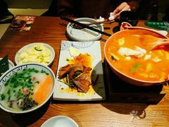 -云海肴·汽锅鸡·云南菜(天山百盛优客店)