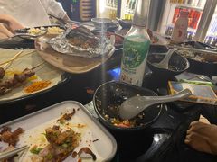-何师烧烤Pro ·江湖川菜·小龙虾·精酿(太古里旗舰店)