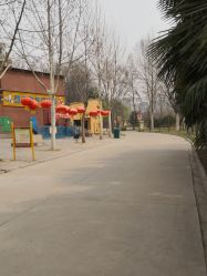 -郑州市世纪公园