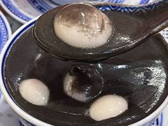 -广信牛奶甜品世家(台东店)