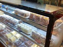 面包甜点陈列柜-新侨三宝乐面包店(崇文门店)
