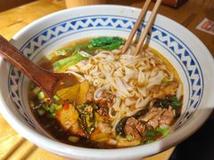 爱吃酸菜牛腩米粉-三两粉(深圳南山桃园店)