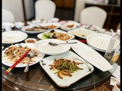 -洁神饭庄·海鲜·青岛菜·30年老字号(五四广场店)