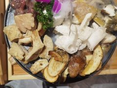 -一朵菌·野生菌探索家火锅(南亚店)