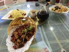 -天天向上素食餐厅(五台山店)
