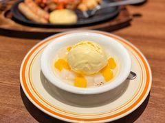 香草冰激凌-萨莉亚意式餐厅(杭州滨江天街店)