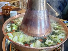 -果松木炭酸菜铜火锅·外婆参鸡汤