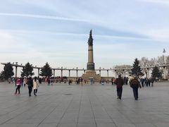 -人民防洪胜利纪念塔