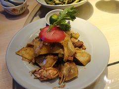 -大头虾越式风味餐厅(光明广场店)