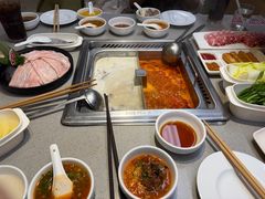 -海底捞火锅(新松江路生日主题店)