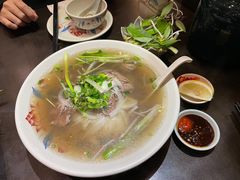 -大头虾越式风味餐厅(光明广场店)