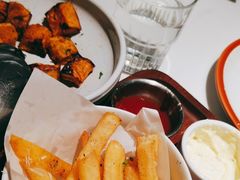 -阿妮叶李(光谷世界城店)