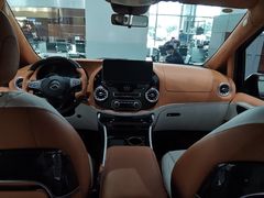 -浙江星杭奔驰4S店(海创园店)