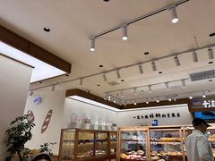 -小飞象面包公社(珠江路金鹰店)