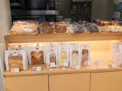 面包甜点陈列柜-好利来(鲁谷店)