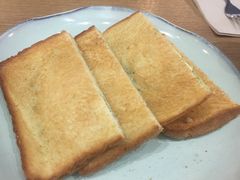 咖椰吐司-HELLO 27 意面·沙拉·帕尼尼