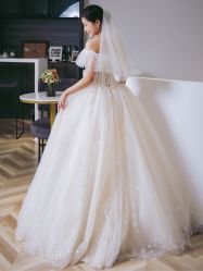-予白婚纱礼服馆
