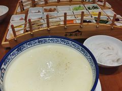 -香麒园·过桥米线·南湖雅宴