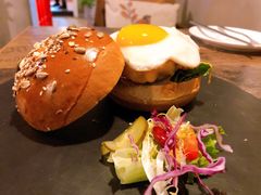 -HIGH FIVE哈福手工汉堡(桂林路店)