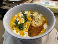 圣诞南瓜海鲜汤-Mark&Mars Restaurant