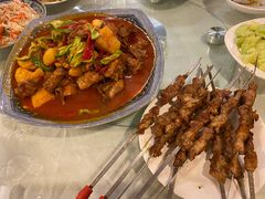 特色的大盘鸡-维吾尔餐厅(宜山路店)