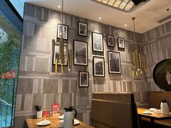 -爱碗亭·鲜炒湖南菜(壹城中心店)