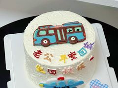 -伶甜·CAKE(国贸店)