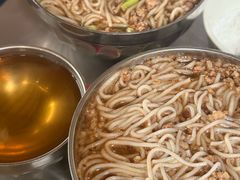 -正宗杨记普洱酸醋米线(总店)
