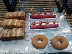 -超港·蛋糕面包(龙河路店)