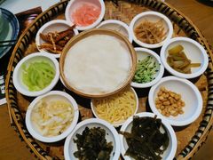 -包整·丝娃娃(一览甲秀楼风景店)