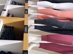 -lululemon(上海浦东IFC店)