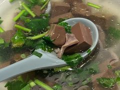 馋口鸭血汤-馋三尺蟹粉小笼(人民广场店)