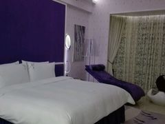 -广州花之恋城堡酒店